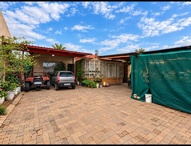 4 BEDROOM HOUSE FOR SALE IN DALVIEW